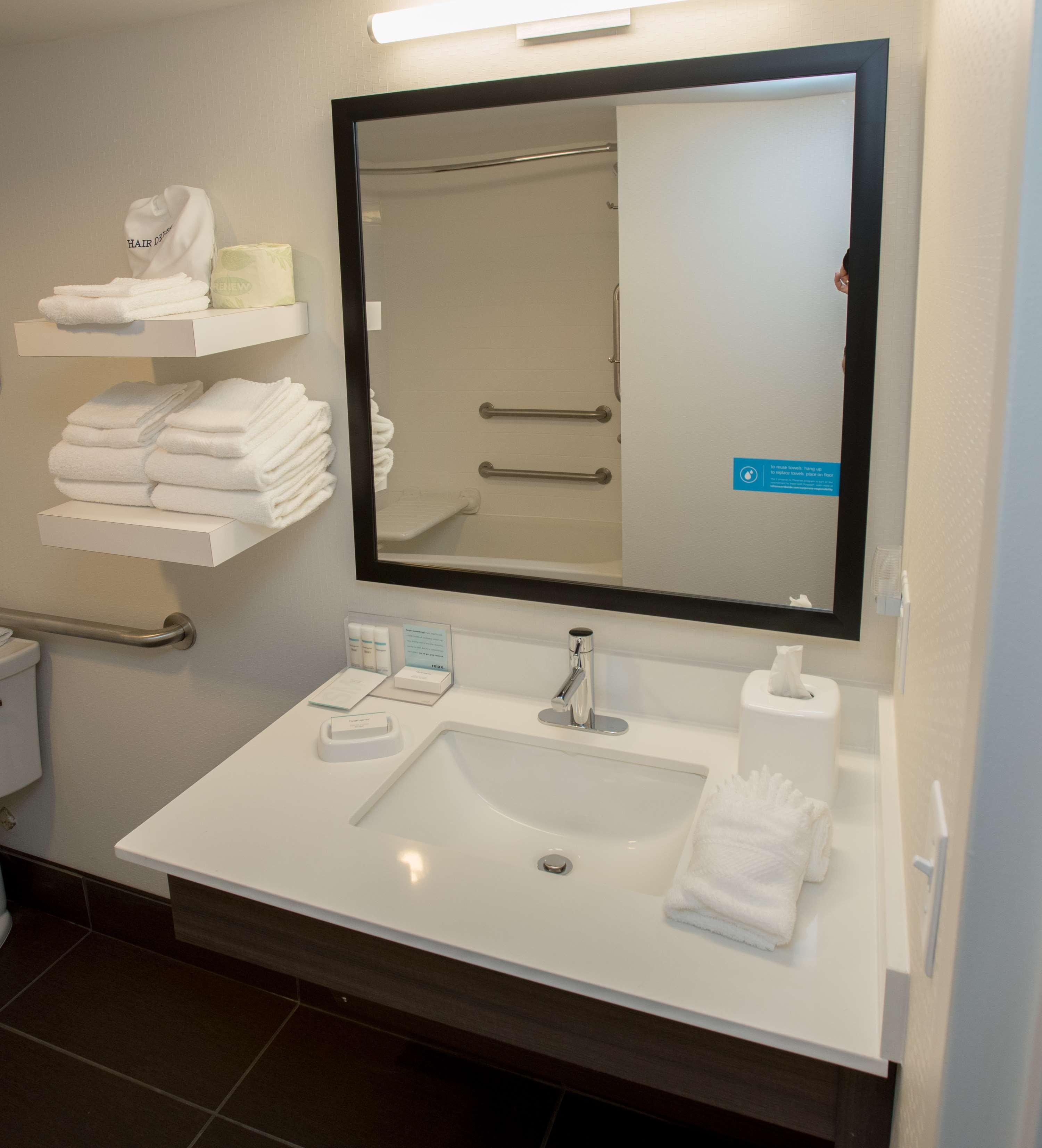Hampton Inn ווסטר מראה חיצוני תמונה