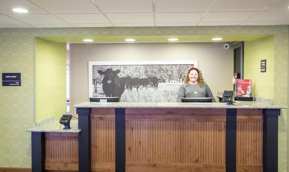 Hampton Inn ווסטר מראה חיצוני תמונה